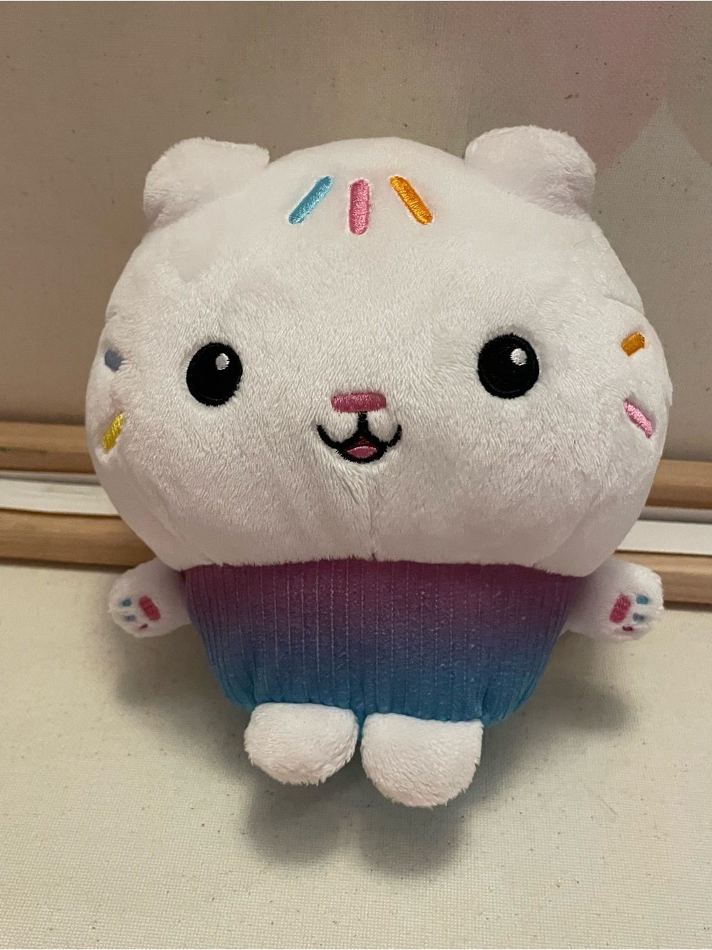 Gabby’s Dollhouse CAKEY Cupcake Cat Plush Stuffed Animal Toy